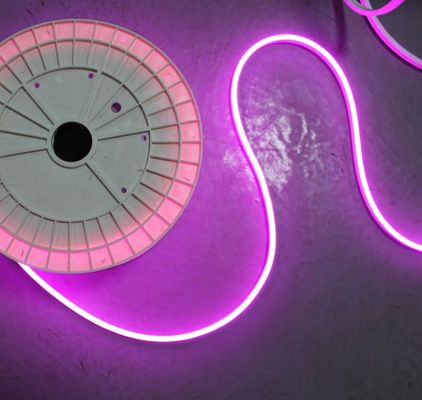 5 mm Różowa Super elastyczna LED Neon Rope Light Wydrukowane znaki handlowe / Dekoracja domu DC12V